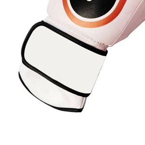 Gants de boxe pour entraînement sportif épais faits à la main Pakistan Logo personnalisé respirant en cuir pur lacé pour l'entraînement en plein air - Product Image 4