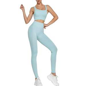 2025 haute qualité femmes deux pièces Gym Fitness Yoga ensemble respirant et Sexy bas quantité minimale de commande vêtements d'entraînement - Product Image 1