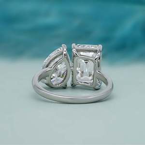 แหวนหมั้นเพชรพร้อมมรกตและไข่มุก รับรองโดย IGI - Product Image 3