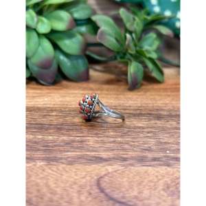 Bague de collection culturelle Zuni en corail et argent sterling, taille 6.5 - Product Image 3
