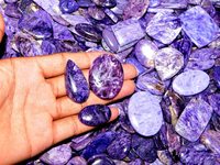 Belle 100% naturelle Top Grade vert Charoite pierres précieuses Cabochon pierres précieuses en vrac pour l'utilisation de bijoux