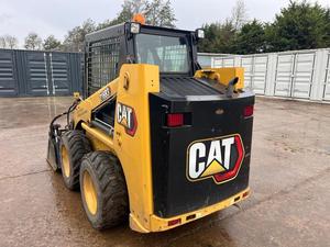 รถตักล้อยางขนาดเล็ก CAT 216B3 รุ่นดั้งเดิม เครื่องจักรก่อสร้างขายดี พร้อมหัวตักด้านหน้า รถตักล้อยางแคท ราคาดี - Product Image 2