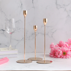 Bougeoir au design unique Bougeoir royal pour décoration intérieure Pièce maîtresse de réception de mariage Photophore en métal avec antiquité - Product Image 1