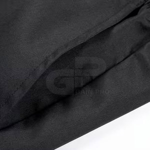 Survêtement rétro pour homme, conçu pour le confort et le style, avec des matériaux doux et un tissu respirant pour l'été et le quotidien. - Product Image 5