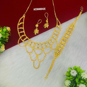 Latest Stylish Design Gold Plated <b>Charm</b> Necklace Set with Flower Shape 16inches Length for Women - Product Image 2