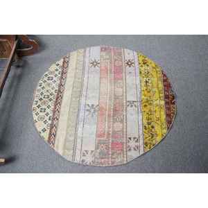 Alfombra Turca Vintage de 3.4x3.4 pies, Alfombra Redonda, Alfombra Amarilla Estilo Suroeste - Product Image 1