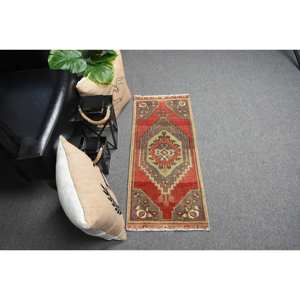 Tapis en laine Kilim turc vintage de 14x32ft à motif patchwork rouge et vert avec support en latex pour rehausser l'esthétique de votre espace - Product Image 3