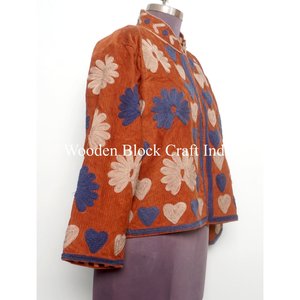 Chaqueta Étnica con Bordado Tradicional, Chaqueta Bomber de Diseño Hecha a Mano para Mujer, Chaqueta Cotrise Artística Inspirada en la Herencia - Product Image 4