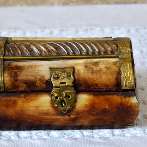 Caja de joyería de hueso hecha a mano, organizador de almacenamiento decorativo puro Premium, caja decorativa hecha de hueso para mujer, joyería de ágata India - Product Image 1