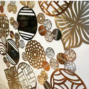 Onirique Vente en gros Acrylique élégant Décoration de mariage Chargeurs d'or Récif d'or Assiettes pour le dîner - Product Image 1