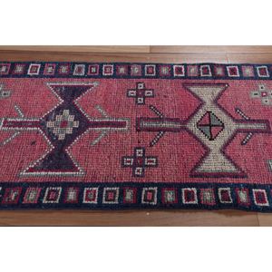 พรมวินเทจตุรกีขนาดเล็ก 2.7x9.5 ฟุต, พรมสีชมพูเฮอร์กี - Product Image 3