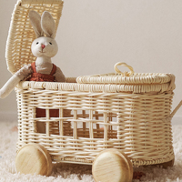 Adorable élégant chariot à jouets en rotin Rotin naturel Chariot pour enfants pour la crèche Fait à la main Rotin de haute qualité Chariot pour bébé