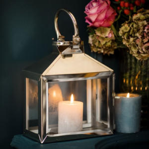 Style nordique en acier inoxydable 304 fait à la main Rectangle suspendu lanterne bougeoir finition en métal brillant pour la maison de noël - Product Image 1