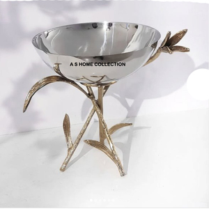 Bol de couleur blanche fantaisie pour décoration de la maison plat et bol de service décoratifs en métal avec bordure dorée et motif feuille de palmier - Product Image 5