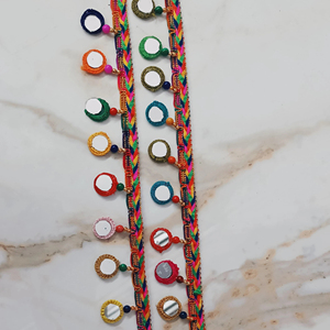 Tela de encaje de red bordada asequible para saris de vestidos de novia Dupattas disponibles en rollos a granel pedidos personalizados Bienvenidos - Product Image 1