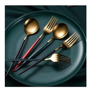 Juego de Cubiertos de Acero Inoxidable Dorado de Lujo para Fiestas, Material de Alta Calidad, Estilo Americano, Diseño Sostenible - Product Image 5