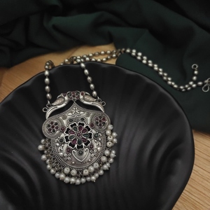 High-Quality Yashsvi <b>Silver</b> Brass Jewelry <b>Set</b> Red & Green Necklace with <b>Earrings</b>, Indian Export Supplier - Product Image 2