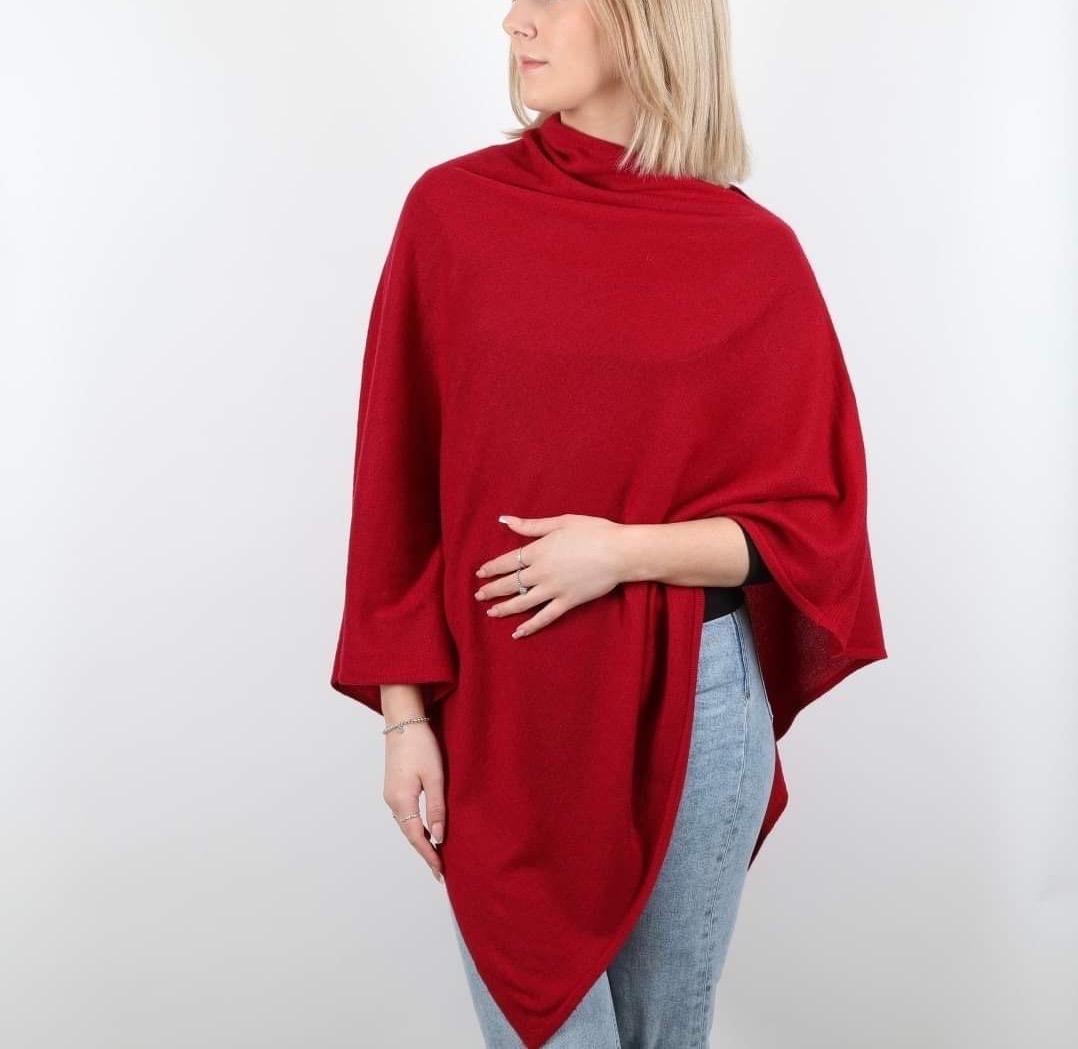 สีแดงเข้ม