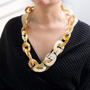 Collar étnico hecho a mano de cuerno de búfalo natural, colgante de nudo celta de Búfalo, joyería de cuerno de búfalo para mamá, joyería Bohemia - Product Image 6