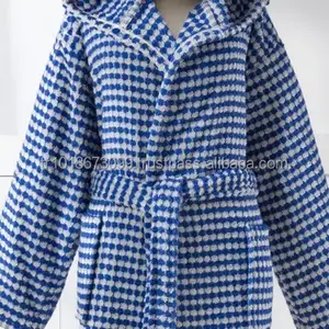 Albornoz Unisex de Lujo con Pompones, Tejido a Mano, de Algodón Turco, para Resort, Uso Todo el Año, Ropa de Dormir y de Estar por Casa, Verano, Suministrado por ODM, Turquía - Product Image 2
