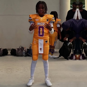 Nuevo mejor conjunto de uniforme de fútbol americano juvenil, ropa deportiva de entrenamiento transpirable totalmente personalizada uniforme de fútbol americano juvenil - Product Image 2