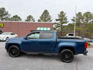 Chevrolet Colorado LT Crew Cab 4WD 2020 avec moteur essence 4.0L, transmission automatique, sièges en cuir, 8 airbags - Product Image 4