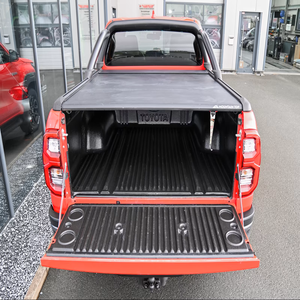 Pour camionnette Hilux Diesel avec couvercle de benne noir et doublure de hayon, lumières LED extérieures rouges - Product Image 6