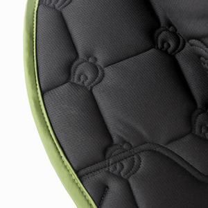 Selle de saut en satin de couleur unie tendance pour l'entraînement des chevaux, rembourrage confortable en mousse polycoton, taille selon les demandes du client - Product Image 5