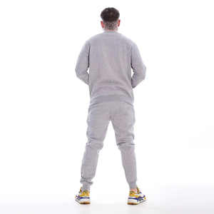 Conjunto Deportivo Completo Ecológico para Hombre en Gris y Negro, Ropa Deportiva de Verano para Correr con Sudadera con Capucha, 100% Algodón Transpirable - Product Image 4