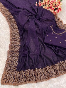 Sari de seda suave de diseñador con bordado Zari work, Stone work Designer Wedding Function Wear Saree, Party Wear Saree. - Product Image 5