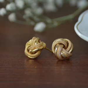 Pendientes de tuerca de oro de 14 quilates hechos a mano para mujer, joyería de oro auténtico sólido de estilo Vintage para fiesta chapada en oro - Product Image 1
