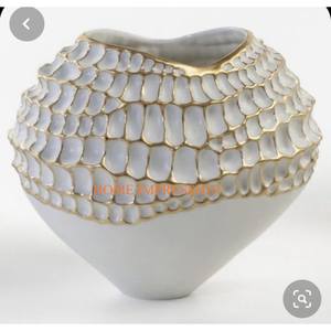 Vases et pots à fleurs vintage en laiton de grande taille Faits à la main de la meilleure qualité Plaqué or Vases à fleurs de mariage d'intérieur classiques de luxe - Product Image 3