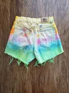 กางเกงยีนส์ขาสั้นทรงวินเทจ - Product Image 2