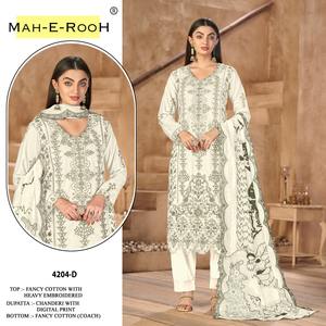 Hermoso traje paquistaní de algodón con bordado pesado, traje confeccionado completamente cosido, ropa festiva y de fiesta perfecta - Product Image 3