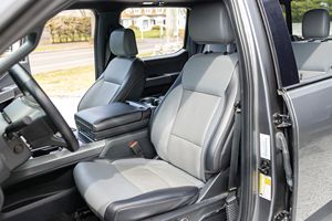 Auto Usado Confiable, Ford F-150 Lightning Lariat 2022 - Product Image 2