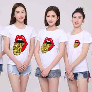 T-shirt graphique culturel personnalisé avec tissu en coton respirant comme du mesh, design durable pour hommes et femmes, streetwear décontracté - Product Image 1