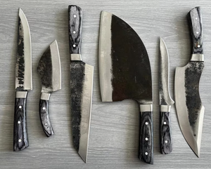 Ensemble de 6 couteaux de chef en acier Damas forgé à la main, écologiques, avec étui en cuir véritable pour la cuisine et le barbecue - Product Image 1