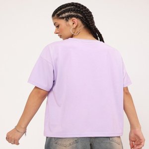 Linda camiseta de gran tamaño con estampado de alta costura para mujer Camiseta de mujer con hombros caídos de longitud regular Made in India - Product Image 6
