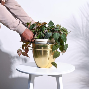 Gold Jar Shaped Metal Planter Pot 3-Piece Gold Stainless Steel Planter Set for Desk Floor metal planter set - Product Image 4