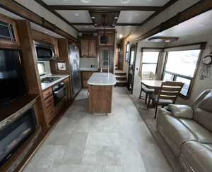 Autocaravana/Remolque de Viaje Heartland Big Country 3155R-L-K 2025 2024 2026 - Product Image 3