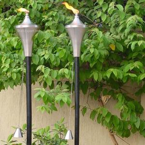 Antorcha de jardín de metal de diseño único Acabado plateado para patio exterior Iluminación de jardín Decoraciones Antorchas de aceite de jardín - Product Image 1