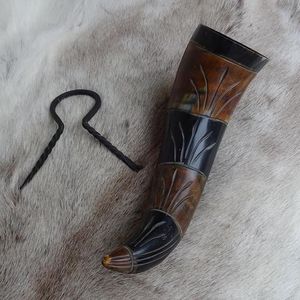 Best Stylish Natural Crafts Horn Carved Animal Horn Elegant <b>Drinking</b> with Metal <b>Stand</b> Souvenir - Product Image 2
