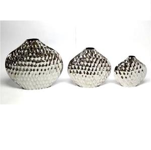 Juego de Jarrones Decorativos de Metal Plateado Martillado, Jarrón de Flores Moderno con Textura de Diamante para Decoración de Hogar de Lujo. - Product Image 2