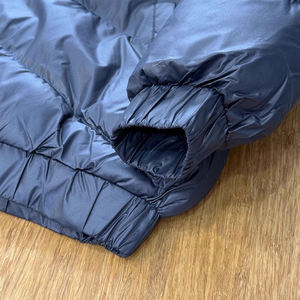 Veste d'hiver en peluche Logo OEM personnalisé Plus Size Men Nylon Polyester Outerwear Solid Padded Quilted Ripstop Hooded Down Filled - Product Image 6