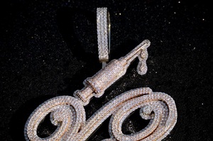 High Quality Handmade 10K <b>Solid</b> <b>Gold</b> Natural Diamond Luxury <b>Pendant</b> Necklace for Unisex Engagement Wedding Anniversary Available - Product Image 4