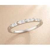 Bague en acier inoxydable plaqué or 18 carats avec zircon en forme de chiffre, tendance - Product Image 4