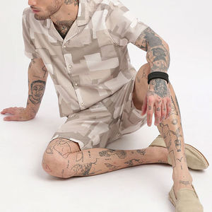 Meilleure vente en ligne ensemble de shorts d'été imprimés personnalisés pour hommes ensemble de shorts d'été à demi-manches en coton de couleur unie - Product Image 4