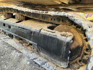 Excavadora de cadenas usada 330DL con motor C9 ACERT de 201.4kW, bomba de caja de cambios, año 2017, 30 toneladas, fiable, lista para uso inmediato en construcción. - Product Image 6