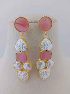 Conjunto de pendientes colgantes de moda de latón moderno Marco de metal dorado con piedras incrustadas Perlas Patrón de estilo de mosaico único - Product Image 4