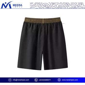 กางเกงขาสั้นผู้ชายน้ำหนักเบามีกระเป๋าด้านในสีดำล้วนมีเชือกผูกเอว - Product Image 2